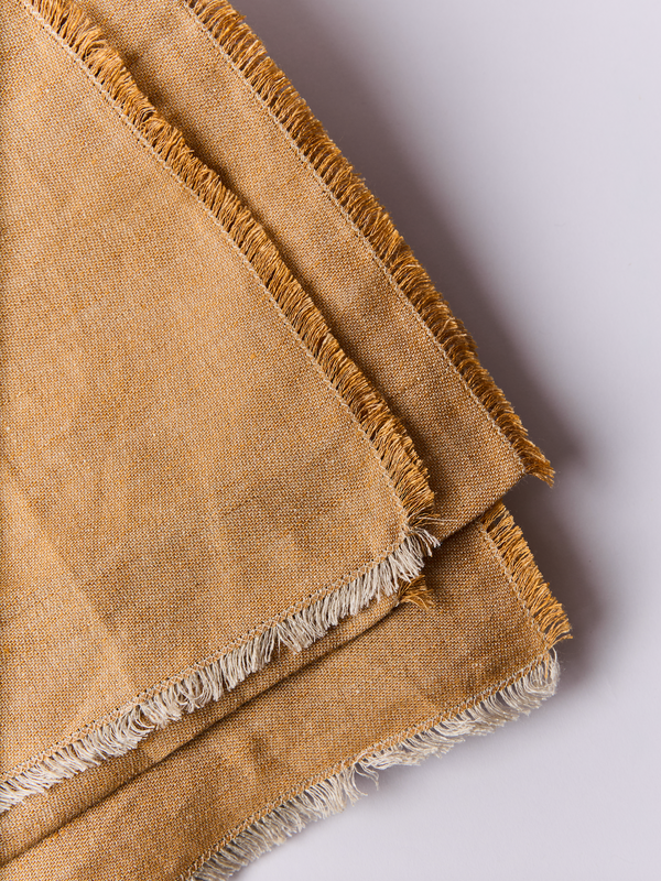 Arcolaio Fringed Linen Tablecloth - alternate view