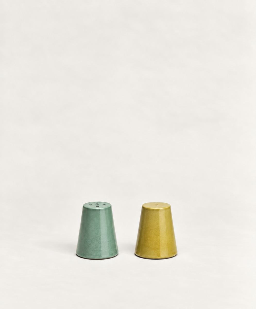 Assisi Salt and Pepper Shaker Set