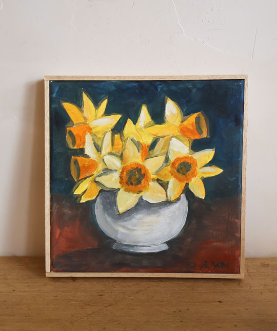 narcisi gialli in vaso (yellow daffodils in vase)