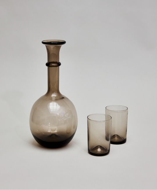 Pienza Round Decanter and Glassware Set - Smoke Gray