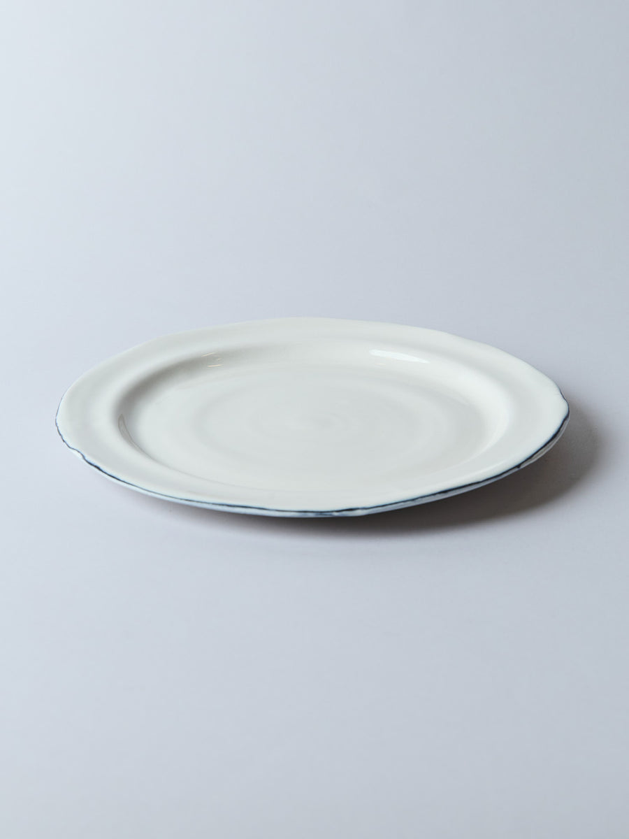 Bevagna Dinner Plate with Black Rim