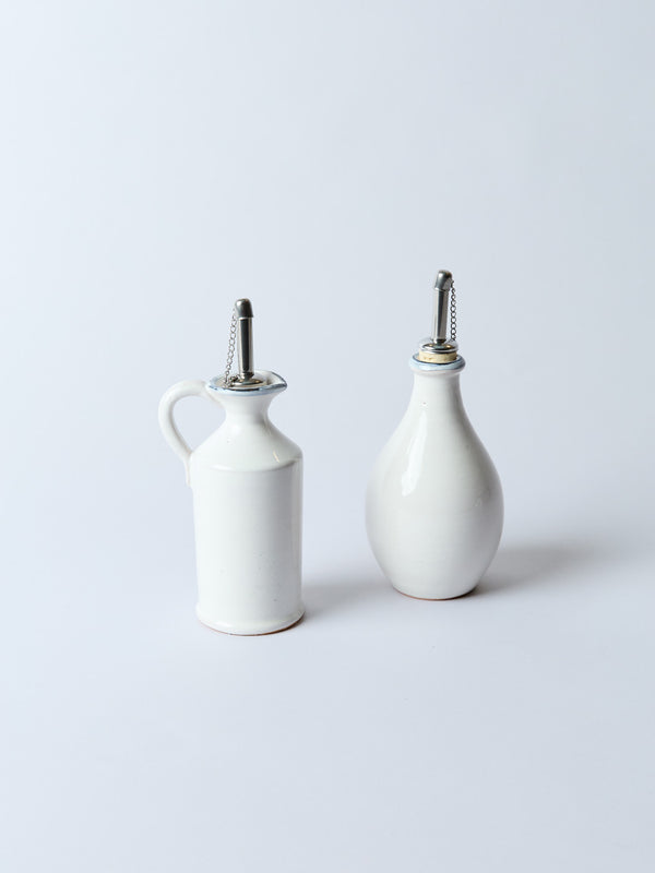 Bevagna Cruets (Olio & Aceto) with Black Rim - alternate view