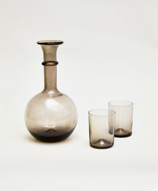 Pienza Round Decanter and Glassware Set - Smoke Gray