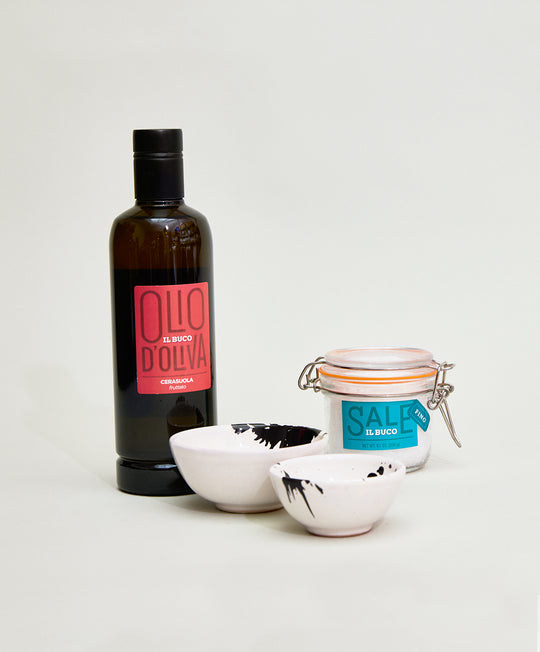 The Hosting Essentials Set - Black Splatterware