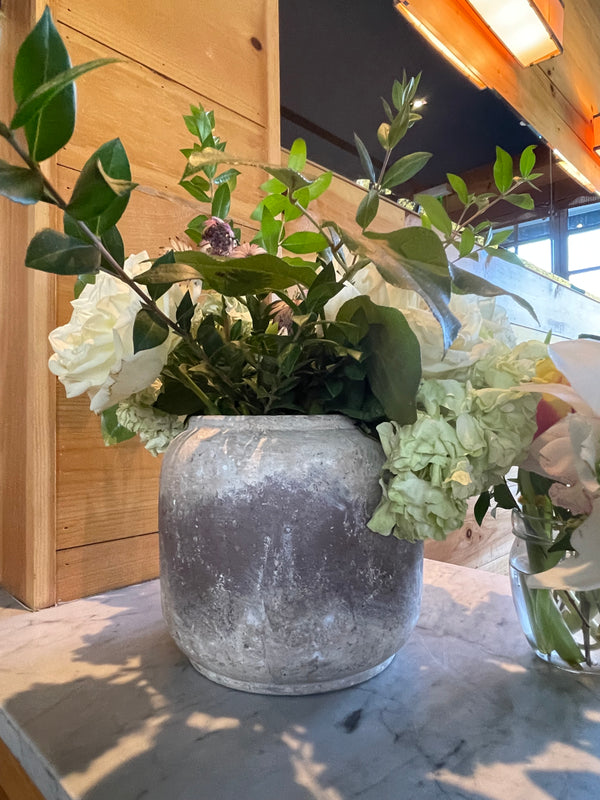 Two-toned Urn